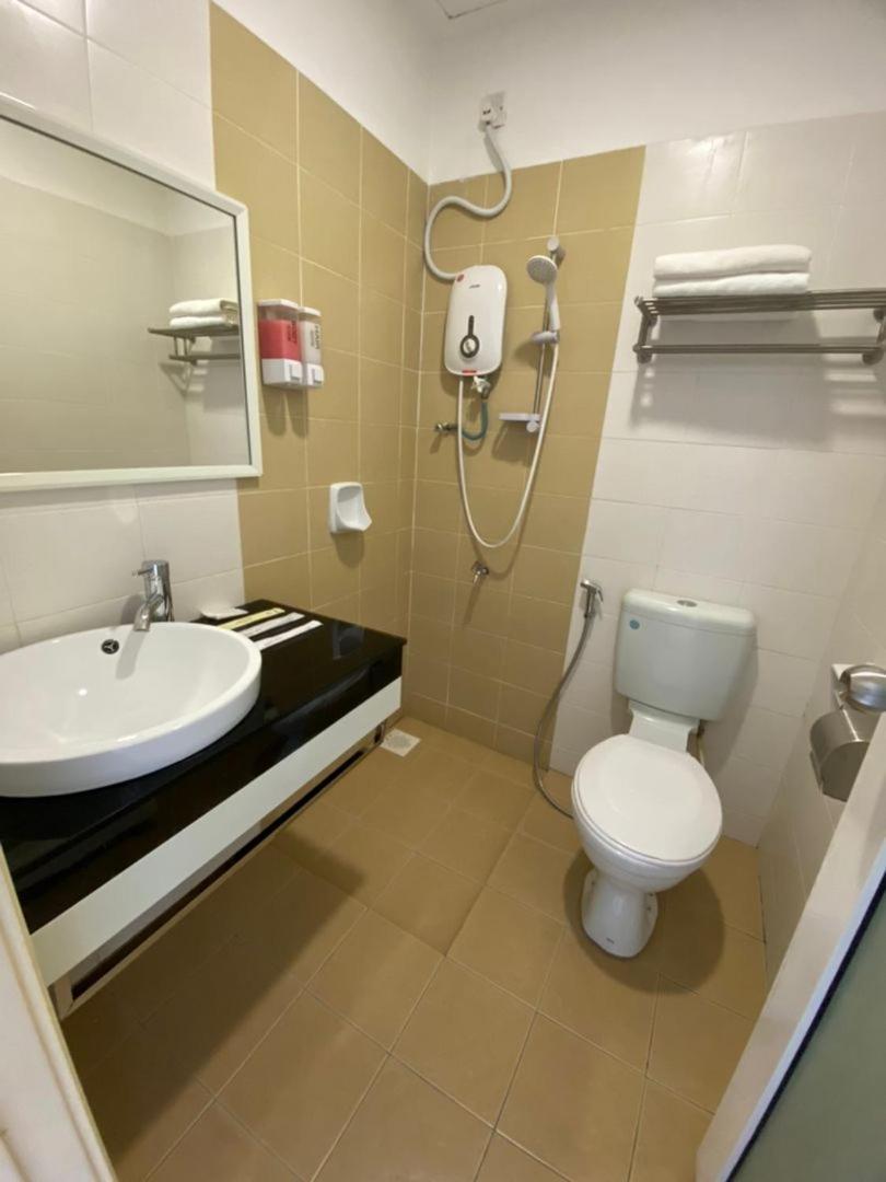 Havona Hotel - Taman Tropika Кулай Екстериор снимка