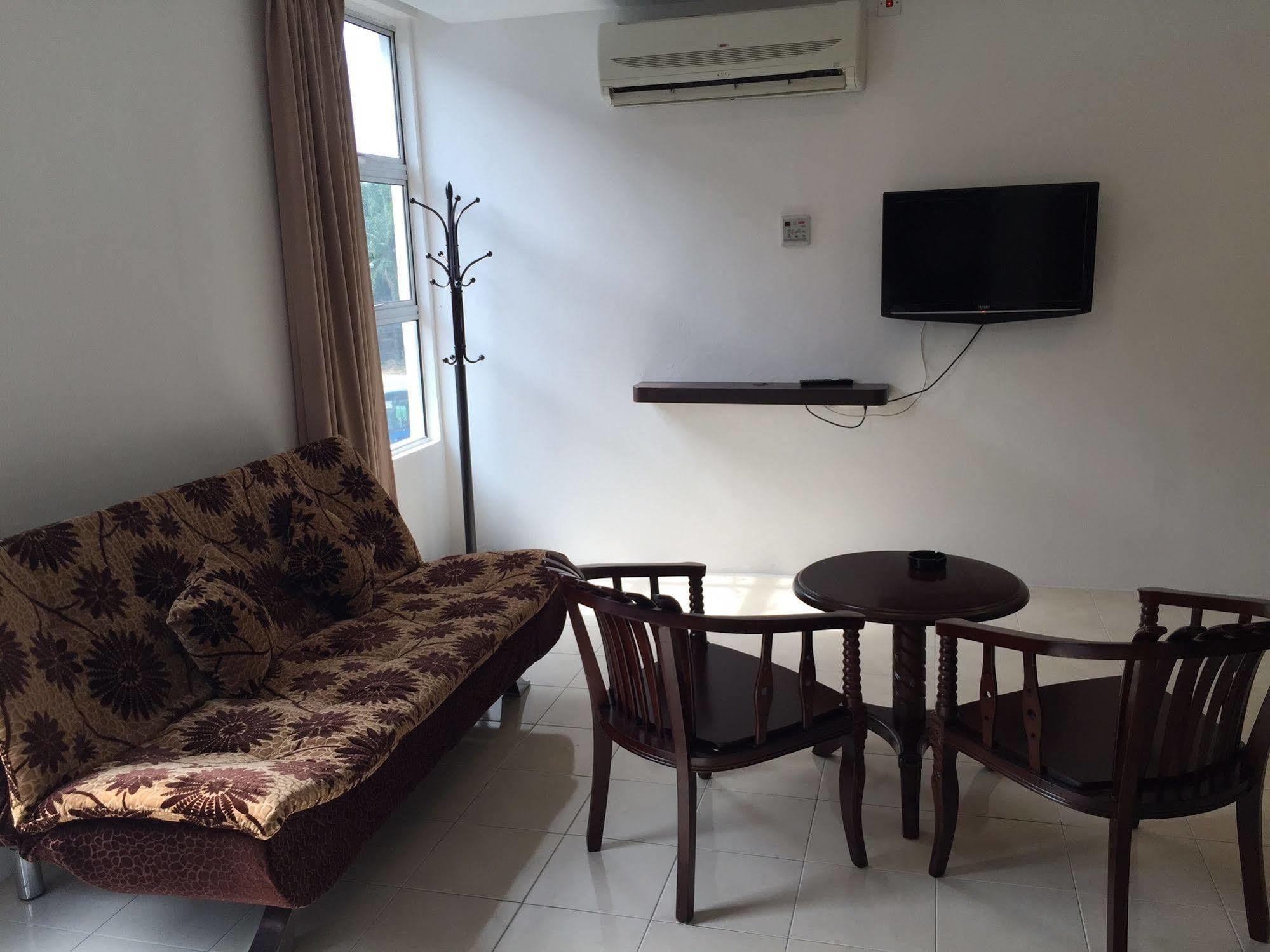 Havona Hotel - Taman Tropika Кулай Екстериор снимка
