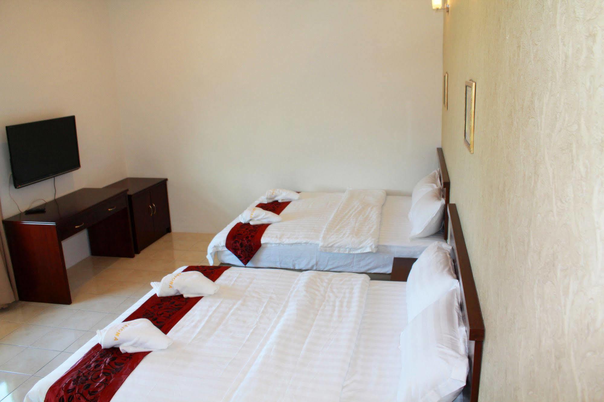 Havona Hotel - Taman Tropika Кулай Екстериор снимка