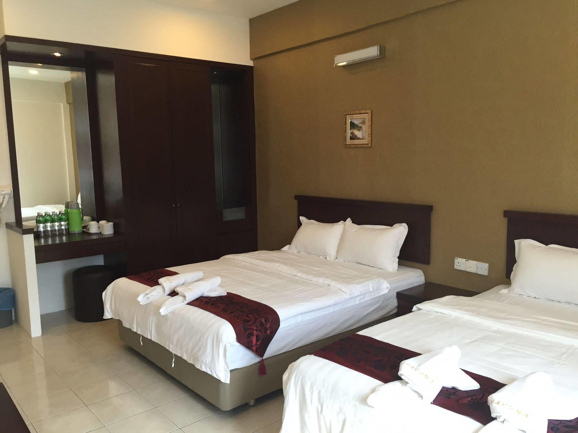 Havona Hotel - Taman Tropika Кулай Екстериор снимка